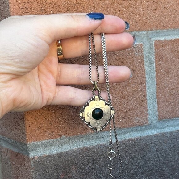 Antique Art Deco Black Stone Metal Pendant - Picture 5 of 6